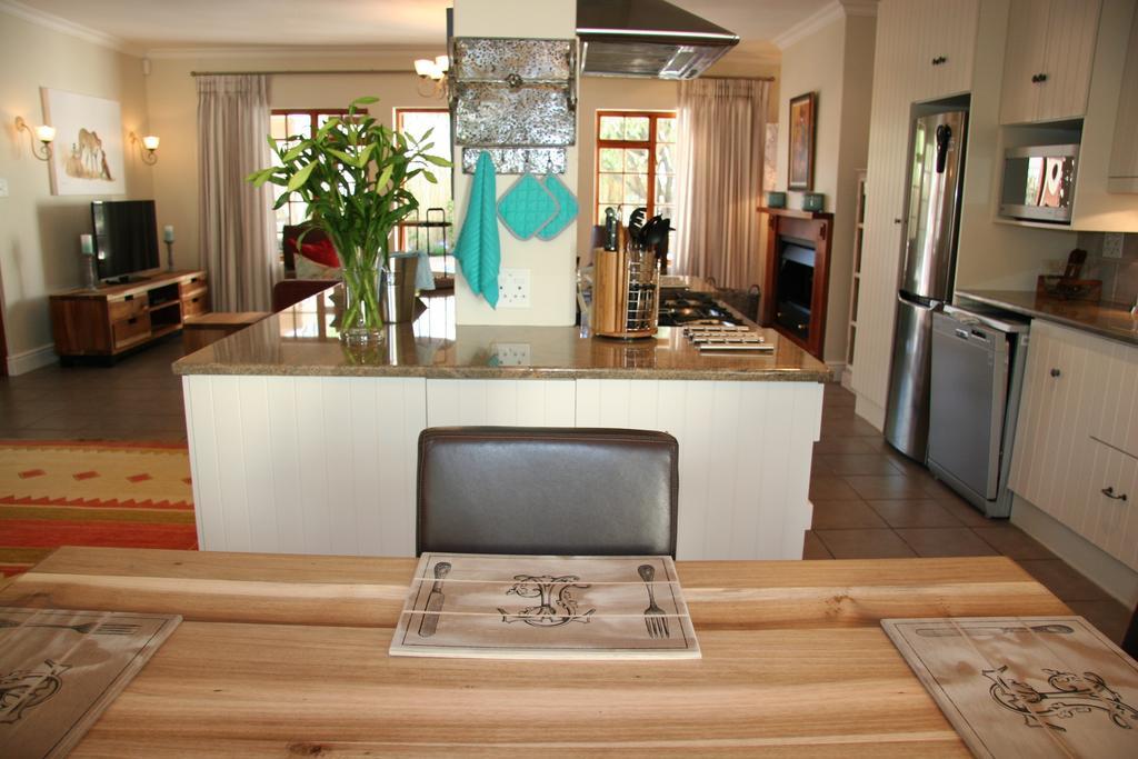 Cape Robin Cottage Франсхук Номер фото